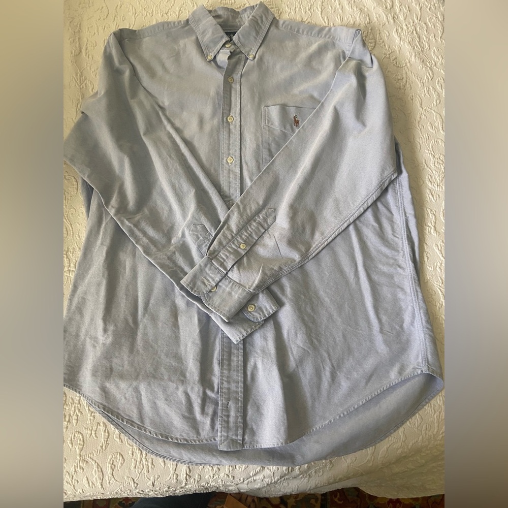 Ralph Lauren Men's Classic Fit Large Light Blue Button Down Shirt